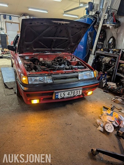 Nissan Sunny 5 of 30