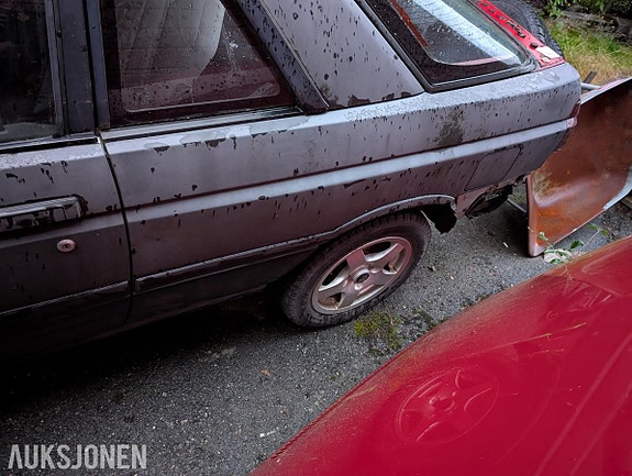 Nissan Sunny 30 of 30
