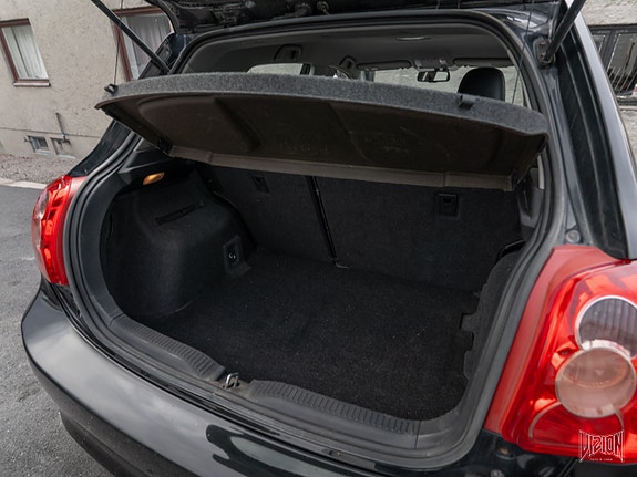 Toyota Auris 15 of 30
