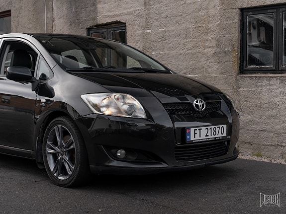 Toyota Auris 6 of 30