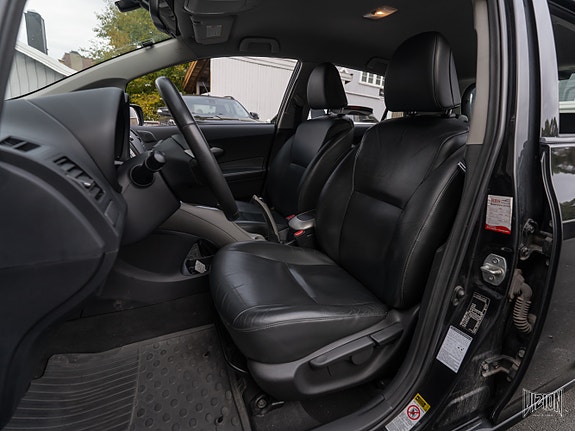 Toyota Auris 19 of 30