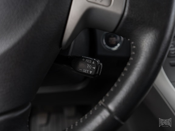 Toyota Auris 28 of 30