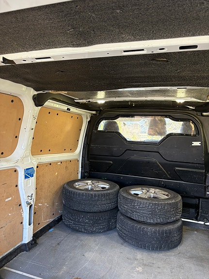 Ford Transit Custom 330L 7 of 17