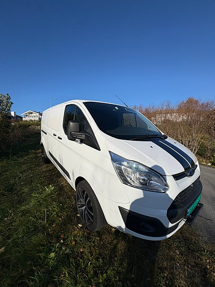 Ford Transit Custom 330L 5 of 17