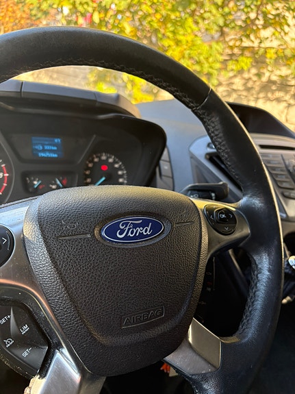 Ford Transit Custom 330L 16 of 17