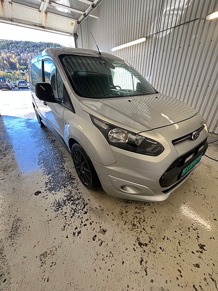Ford Transit Connect 3 of 16