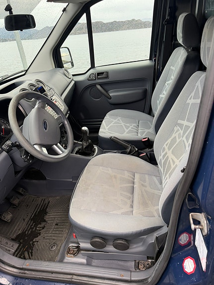 Ford Transit Connect 8 of 14