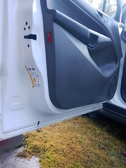 Ford Transit Connect 11 of 17