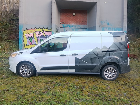 Ford Transit Connect 6 of 17
