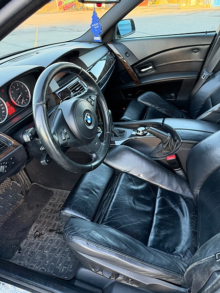 BMW 545i 13 of 20