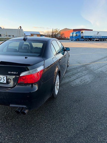 BMW 545i 10 of 20