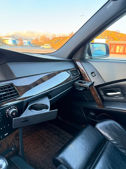 BMW 545i 16 of 20