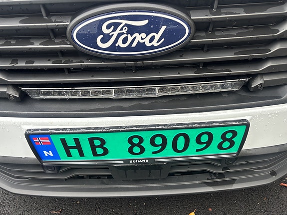Ford Transit Courier 16 of 17
