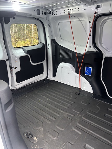 Ford Transit Courier 17 of 17