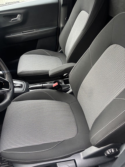 Ford Transit Courier 14 of 17