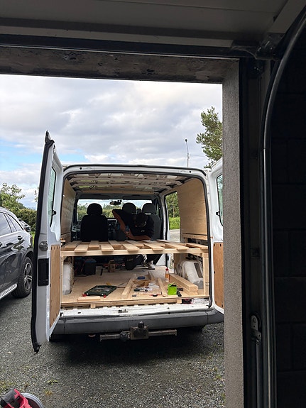 Ford Transit 300S Van 4 of 30