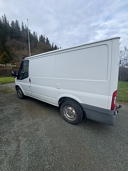 Ford Transit 300S Van 9 of 30