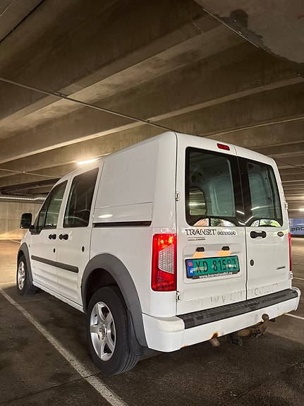 Ford Transit Connect 4 of 11