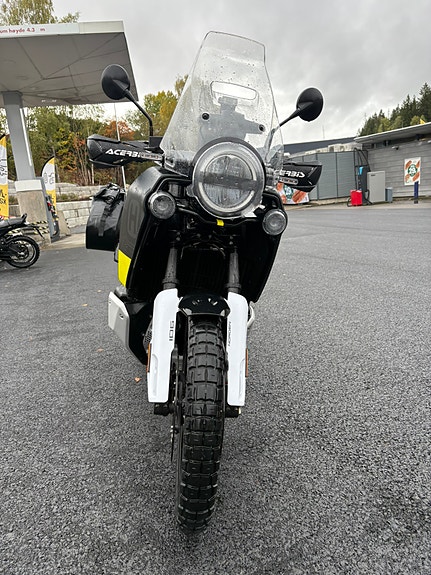 Husqvarna Norden 901 2 of 7