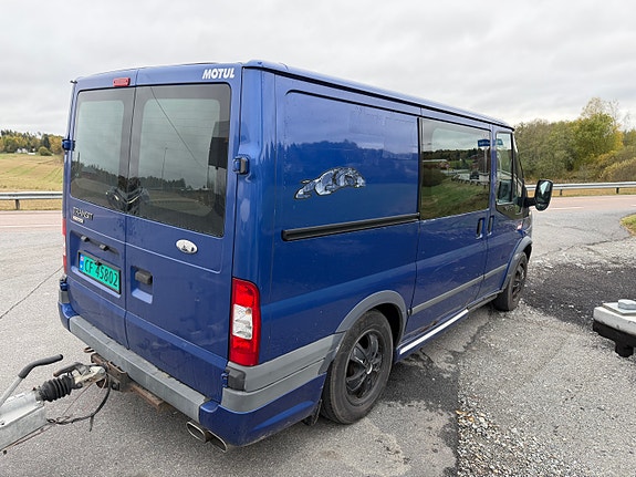 Ford Transit 300S Van 3 of 7