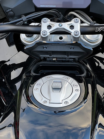 BMW S 1000 XR 16 of 30