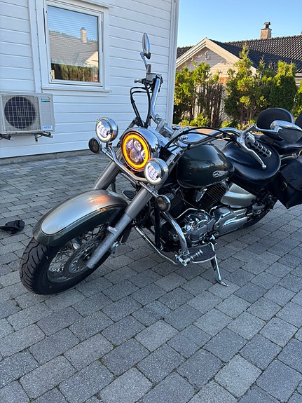 Yamaha XVS 1100 Drag Star 12 of 26
