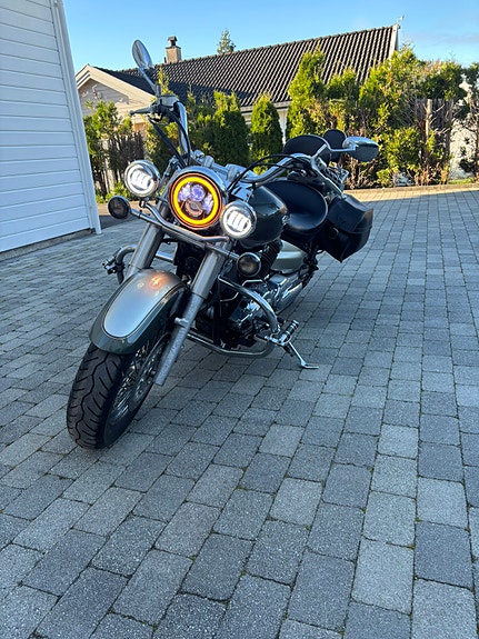 Yamaha XVS 1100 Drag Star 2 of 26