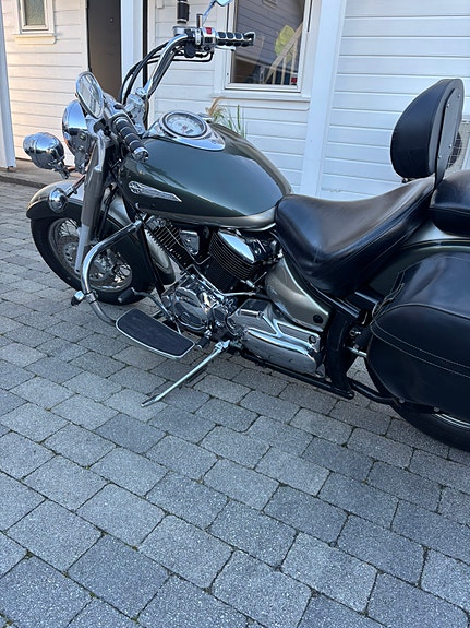 Yamaha XVS 1100 Drag Star 10 of 26