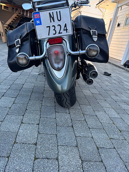 Yamaha XVS 1100 Drag Star 6 of 26
