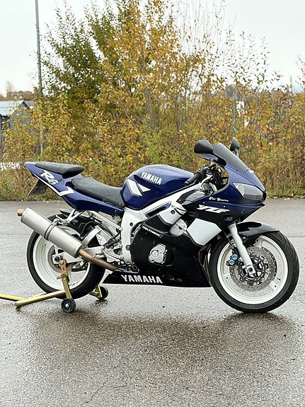 Yamaha YZF-R6 12 of 20