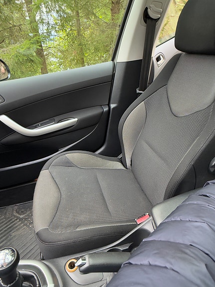 Peugeot 308 8 of 30