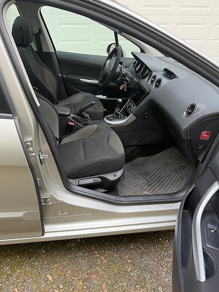Peugeot 308 9 of 30