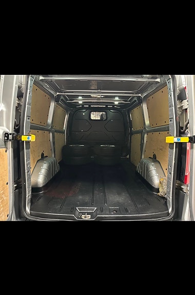 Ford Transit Custom 290L 10 of 11