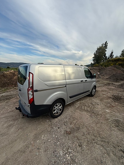 Ford Transit Custom 290L 4 of 11