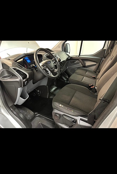 Ford Transit Custom 290L 8 of 11