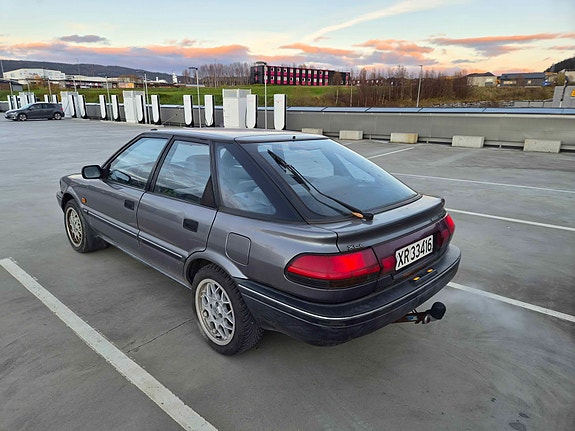 Toyota Corolla 5 of 11