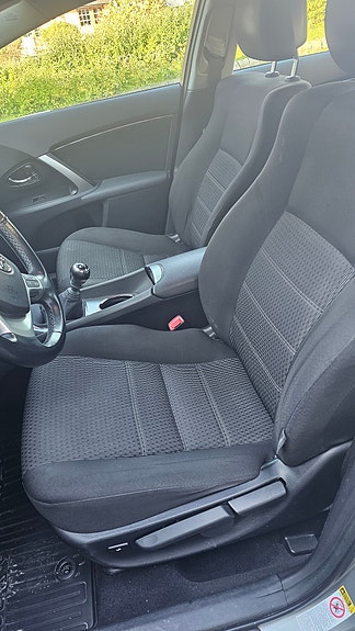 Toyota Avensis 5 of 11