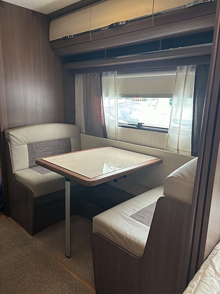 Hobby Prestige 720 UKFE med spikertelt 25 of 30
