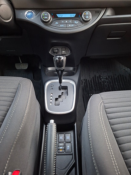 Toyota Yaris 26 of 28