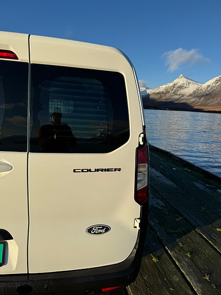 Ford Transit Courier 5 of 23