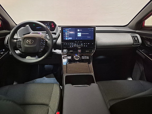 Toyota bZ4X 23 of 30