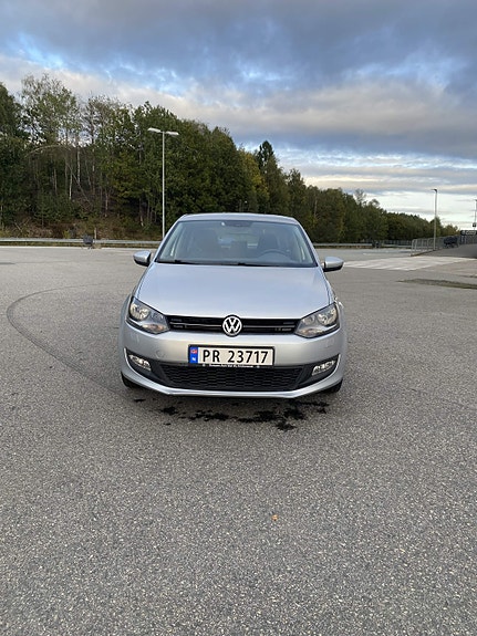 Volkswagen Polo 2 of 13
