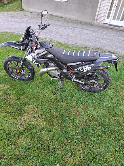 Gilera Smt 50 2 of 7