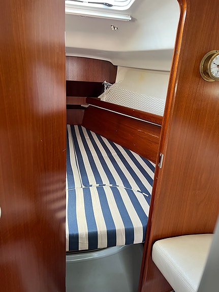 Beneteau First 31.7 med ny motor fra 2022 selges 30 of 30