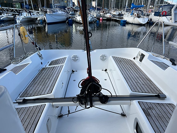 Beneteau First 31.7 med ny motor fra 2022 selges 13 of 30