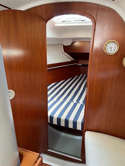 Beneteau First 31.7 med ny motor fra 2022 selges 29 of 30