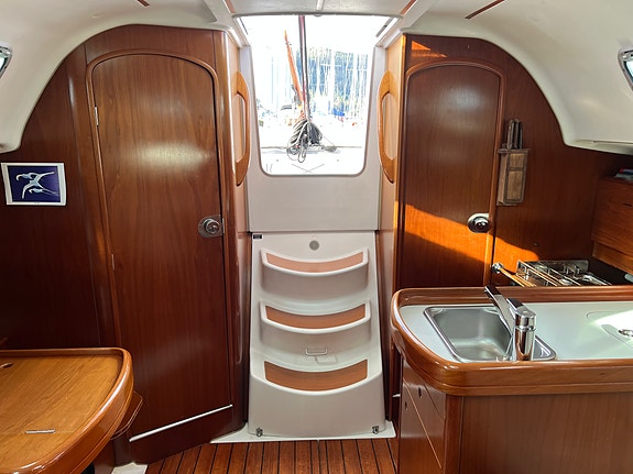 Beneteau First 31.7 med ny motor fra 2022 selges 22 of 30