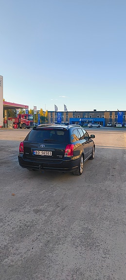 Toyota Avensis 5 of 14