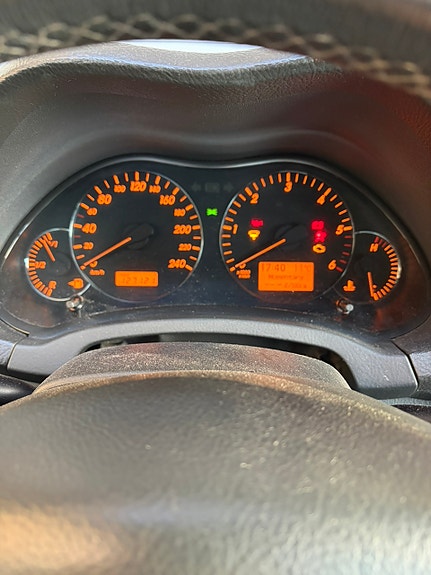 Toyota Avensis 7 of 7