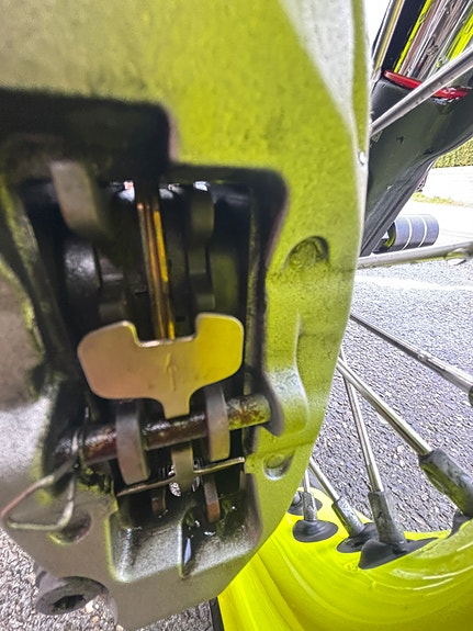 Husqvarna 701 Supermoto 17 of 23